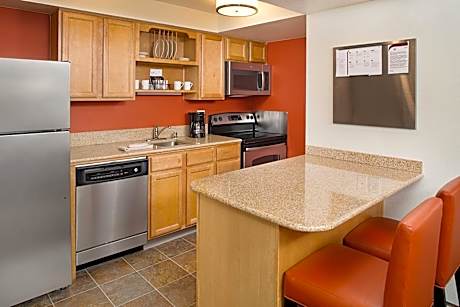 Queen Studio with Fireplace