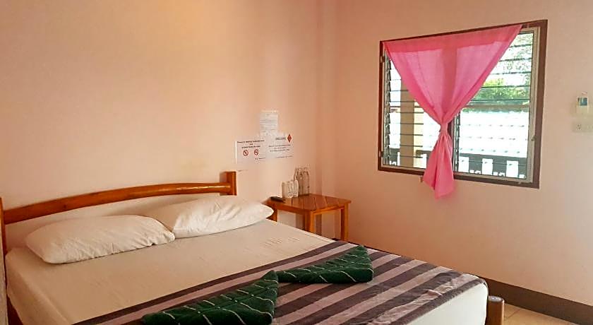 Tamarind Guesthouse Kanchanaburi
