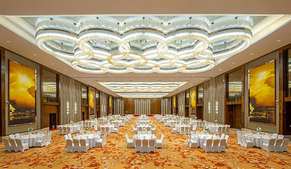 Crowne Plaza Dalian Sports Center by IHG