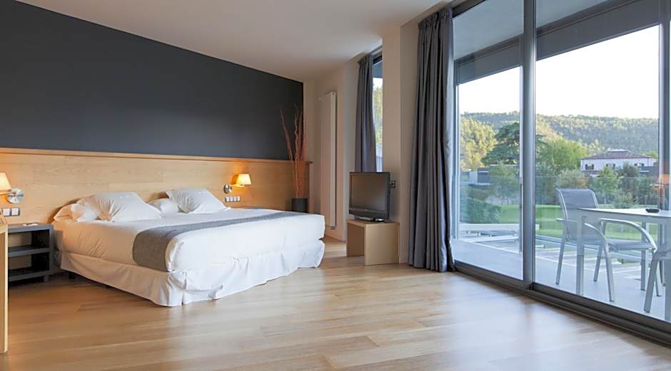 Hotel Món Sant Benet