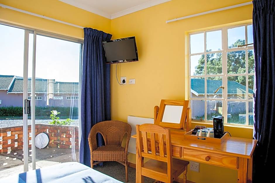 The Manderson Hotel and Conference Centre