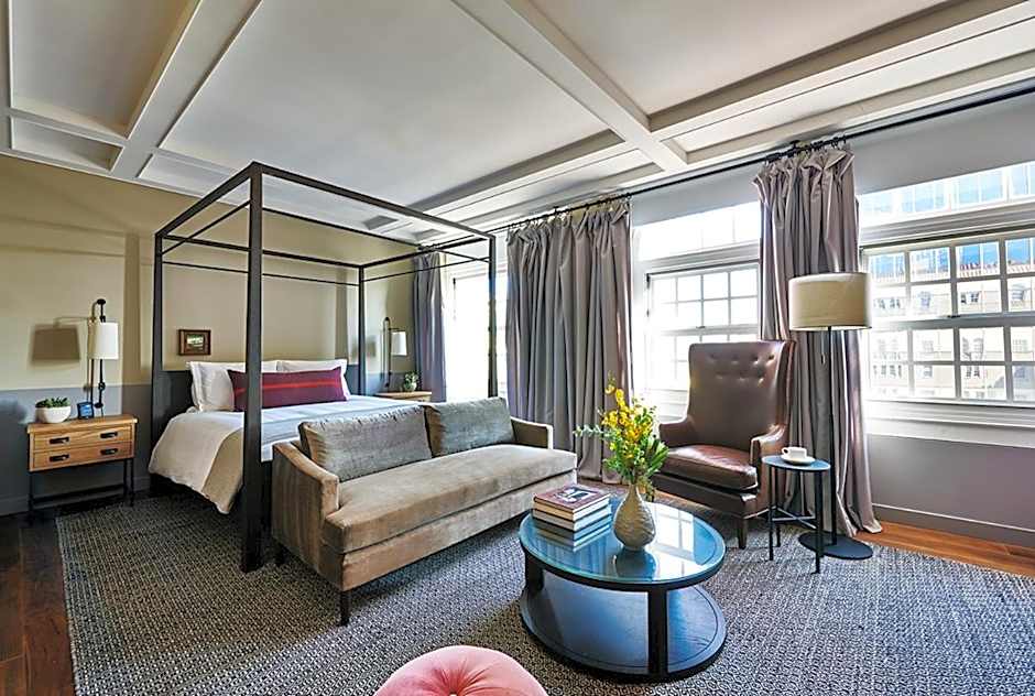 The Hollywood Roosevelt