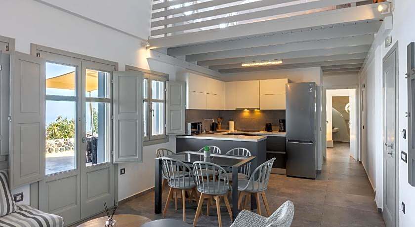 Theano Cave Suites & Villas
