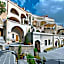 Hera Cave Suites