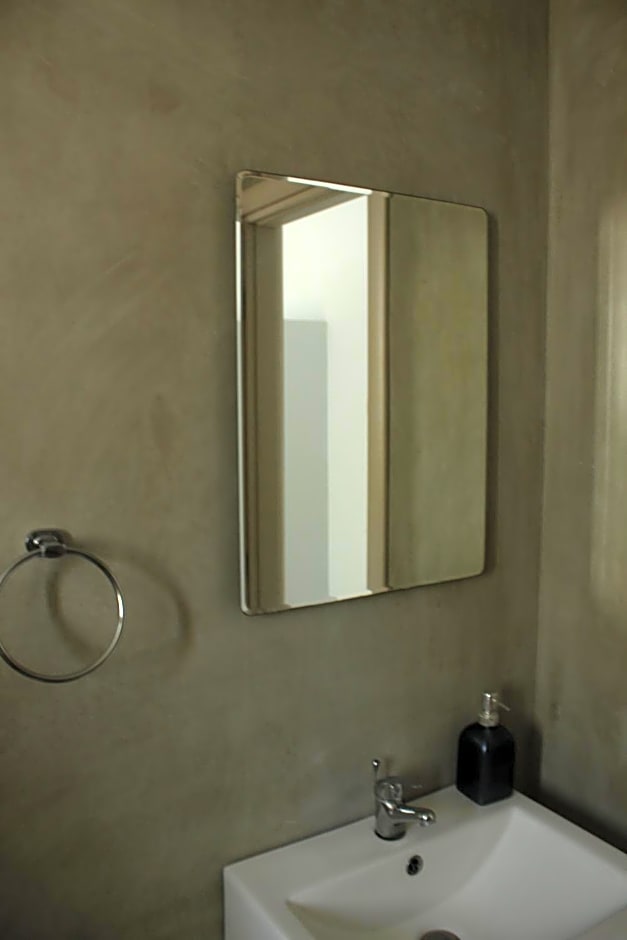 Passos Rooms – Parikia, UT