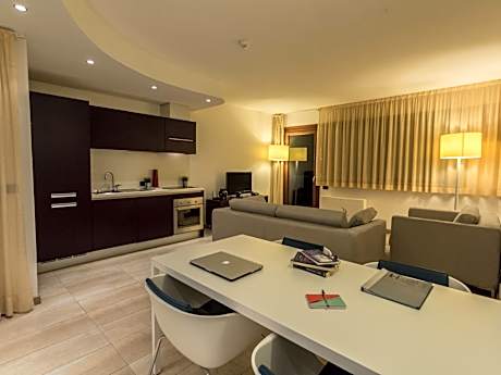 One-Bedroom Apartment (4 Adults)