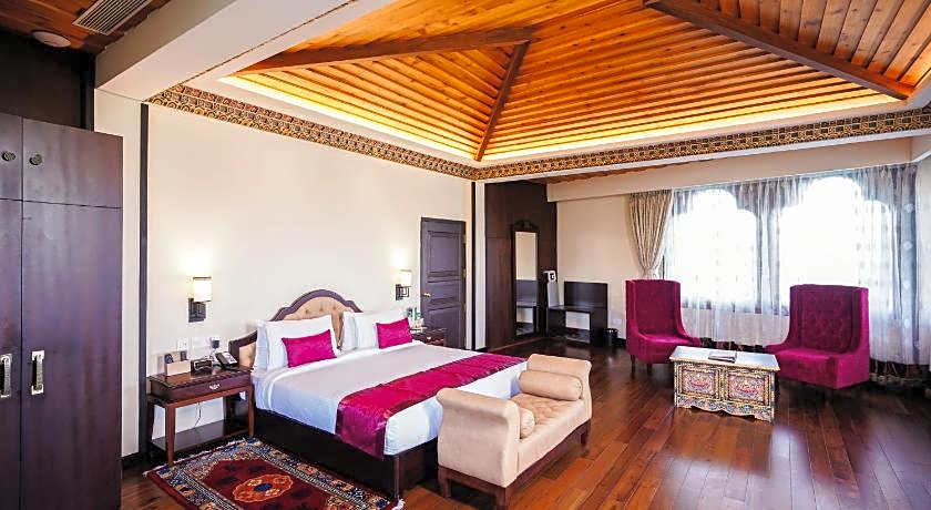 Denzong Regency- Luxury Mountain Retreat Spa & Casino