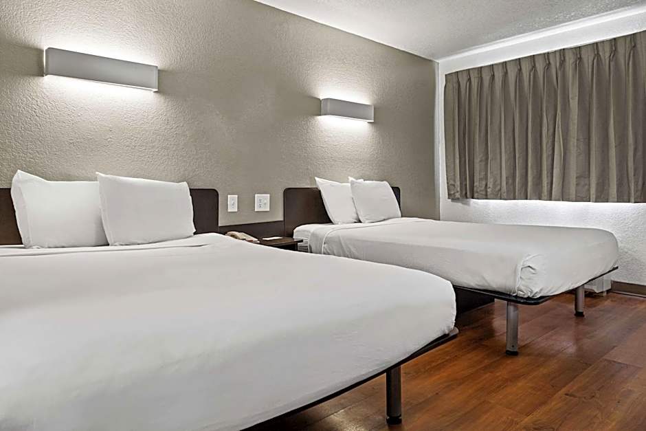 Motel 6-San Luis Obispo, CA - South
