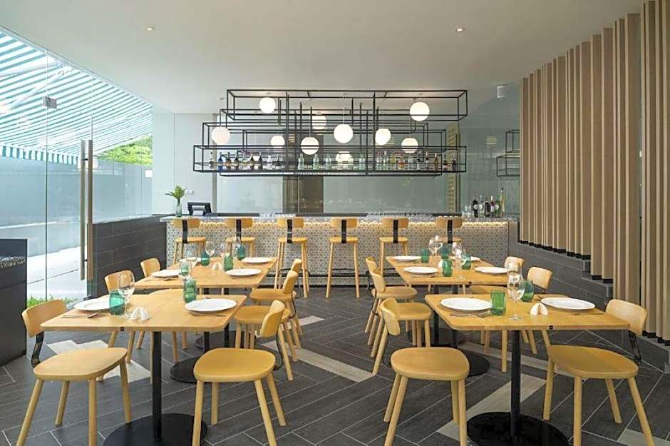 JonoX Phuket Karon Hotel