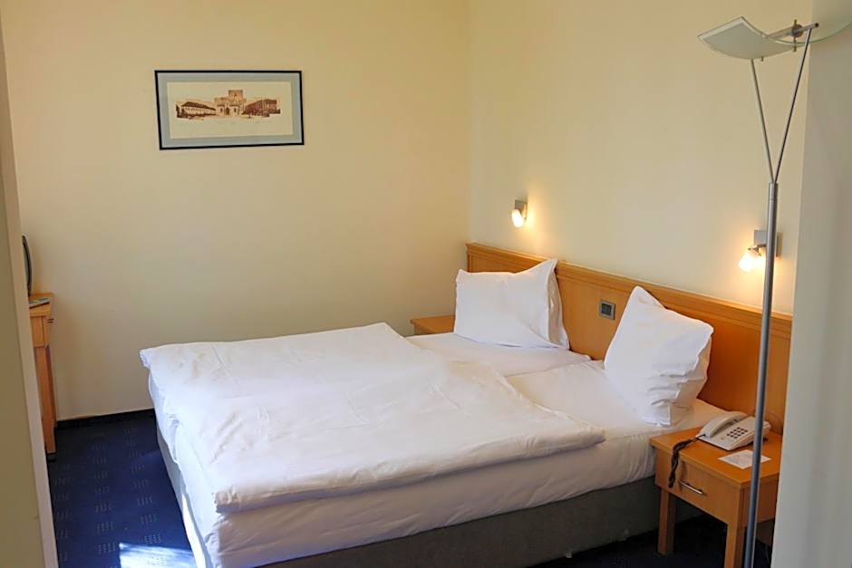 Photo 1 of 23 of Comfort 1 Double Bed or 2 Beds