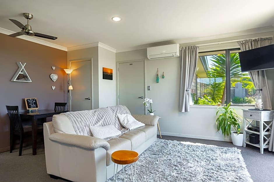 Ocean View Beachfront Apartment