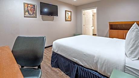 Queen Room - Disability Access - Roll in Shower