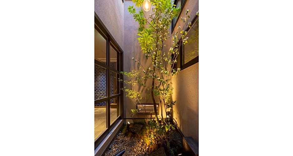 THE MACHIYA KAZAHAYA