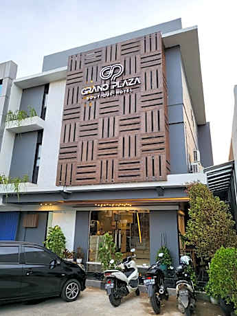 Grand Plaza Boutique Hotel