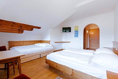 Superior Quadruple Room