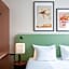 Hôtel Charlemagne by Happyculture