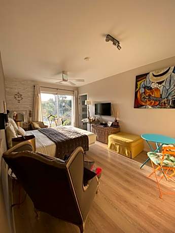 King Room with Pool View