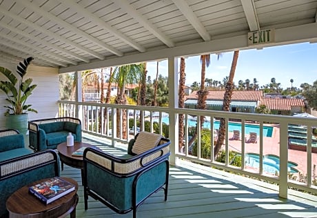 Veranda Suite