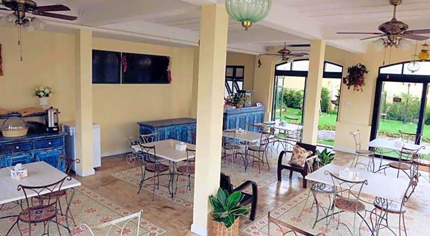 Khum Muang Min Boutique Hotel