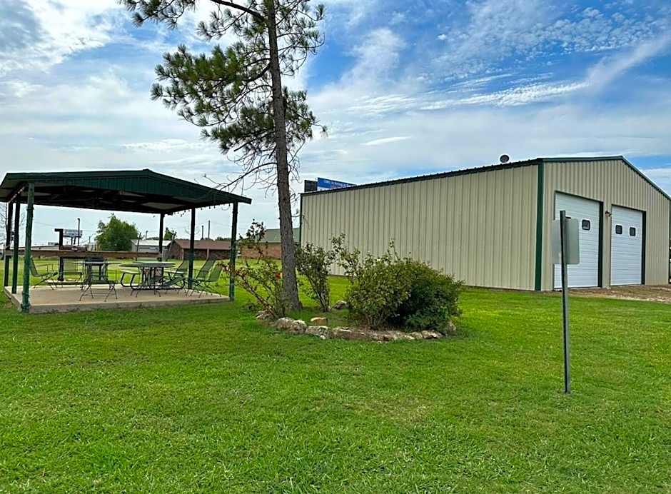 Lakeside Motel, Cabins and RV