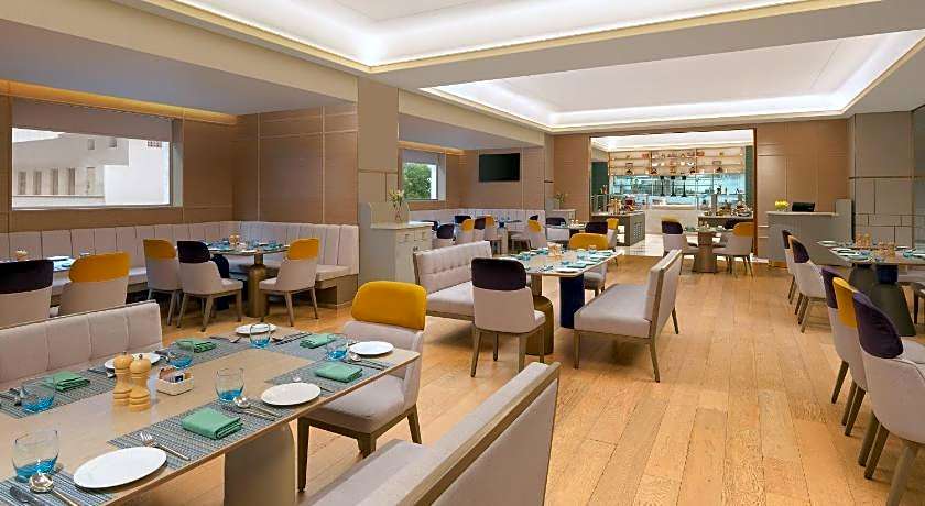 Vivanta Vijayawada, MG Road