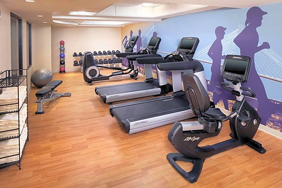 Hyatt Place Mount Pleasant Towne Centre