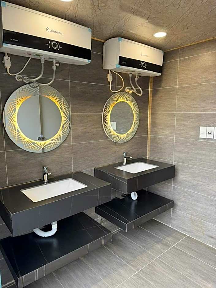 LePont Cat Ba Bungalow