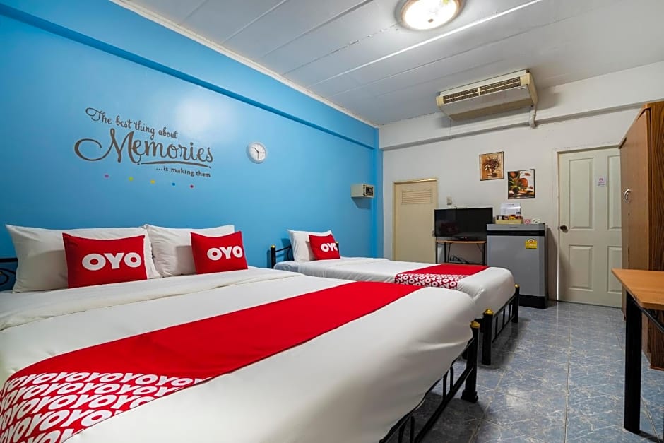 OYO 838 Aromdee Apartment