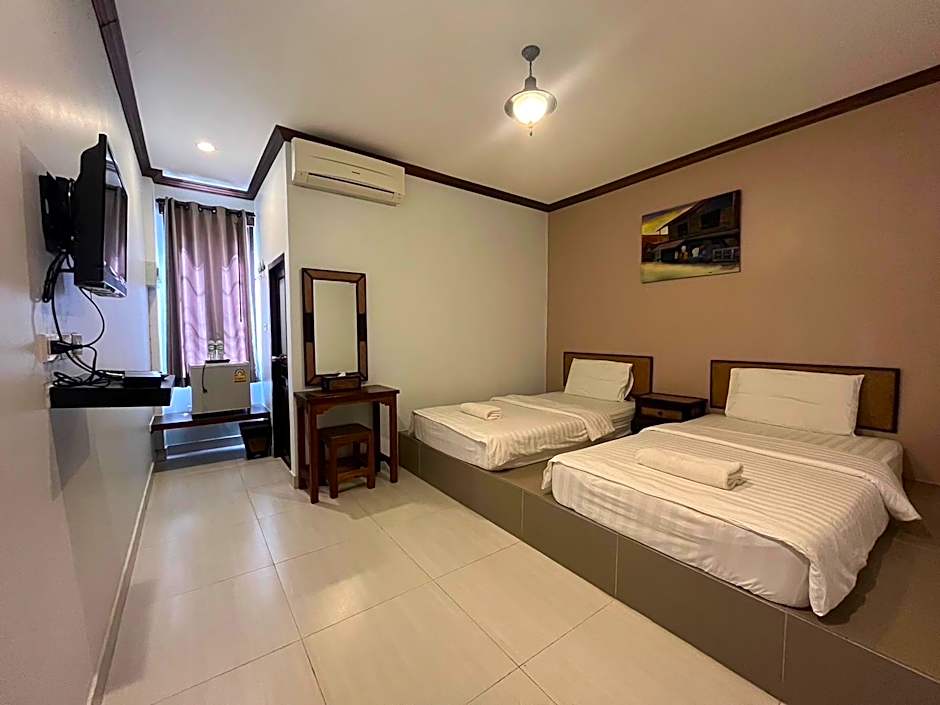 Wong Sai Siri Srichiangkhan Hotel