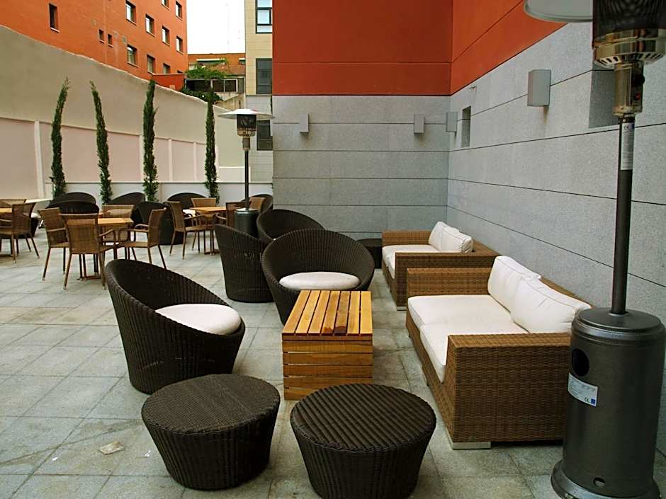 Eco Alcalá Suites