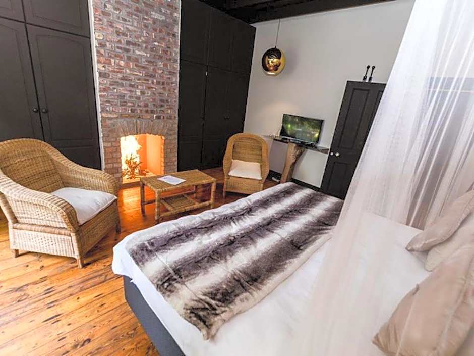 Addo African Home
