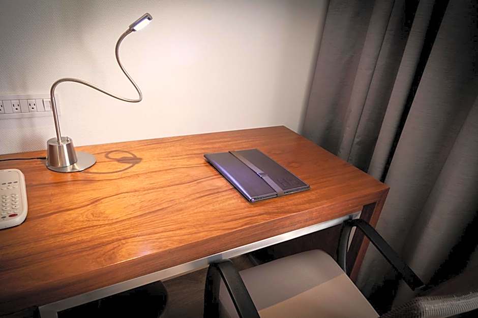 HS HOTSSON Hotel Leon