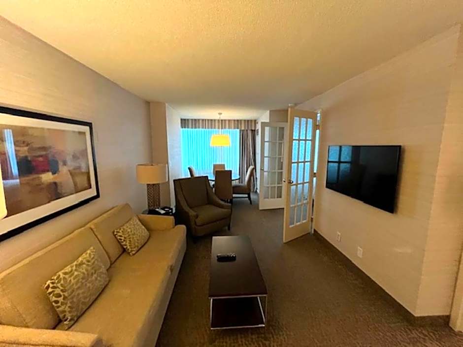 Cambridge Suites Toronto