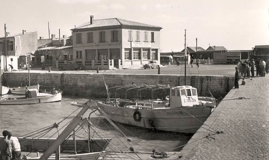Logis hôtel Le Terminus