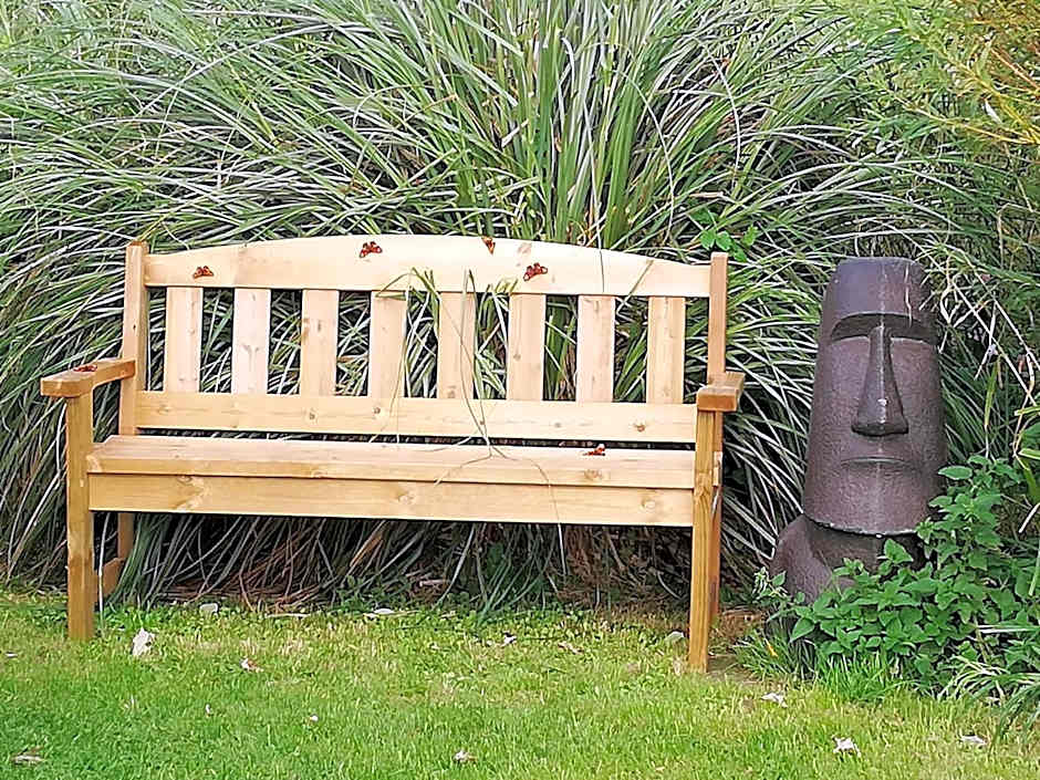 Aille River Tourist Hostel and Campsite Doolin