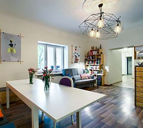 Lull Hostel