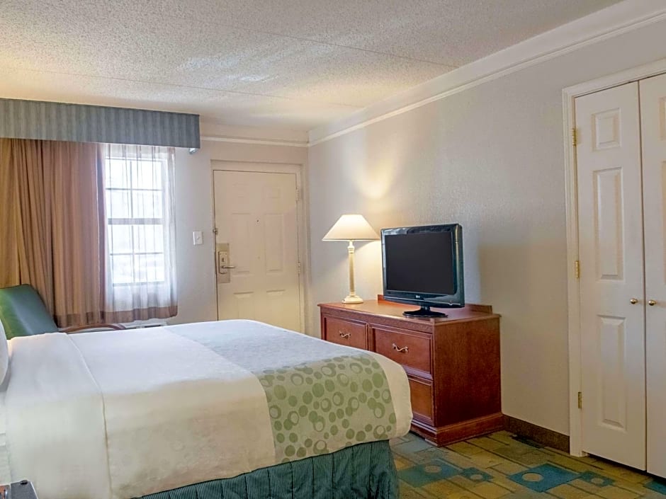 La Quinta Inn by Wyndham New Orleans Veterans / Metairie