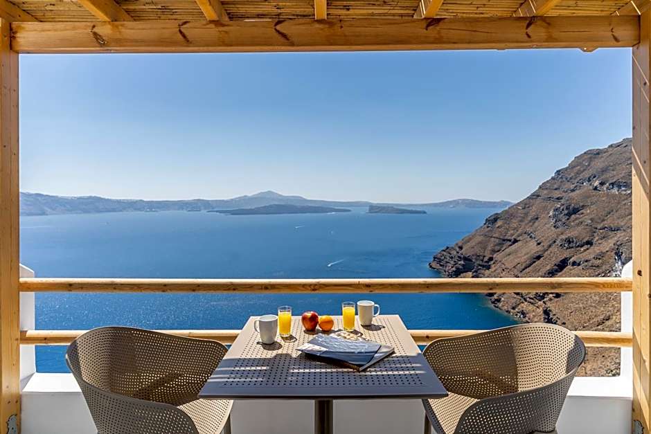 Evanthia Best View Thirassia Island Hotel