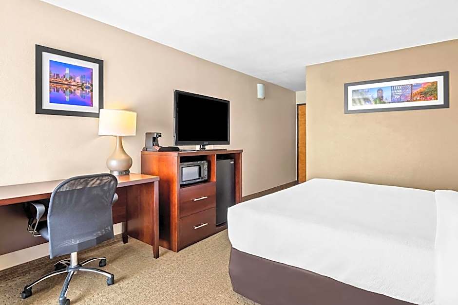 Quality Suites Irving-Las Colinas