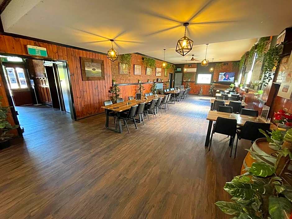 Kaneira Hotel