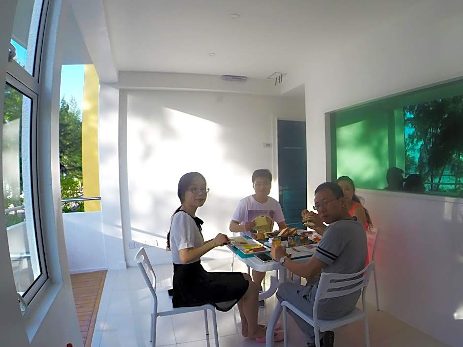 Planktons Beach Hotel