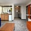 Holiday Inn Express Hotel & Suites Farmington By IHG