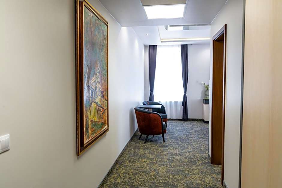 Hotel Garzon Plaza