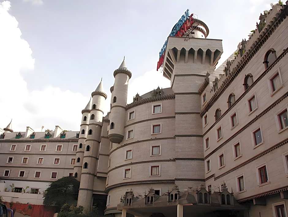 Amrutha Castle Hotel