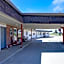 First Inn By OYO Quinter Hwy 70