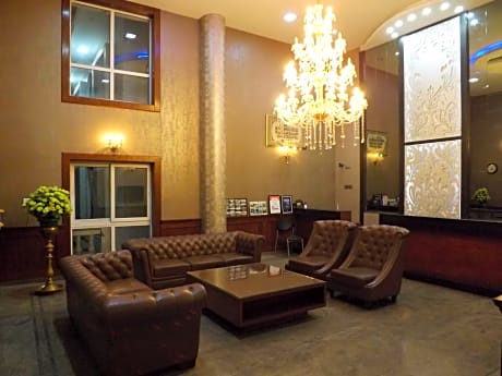 The Majestic Crown Hotel