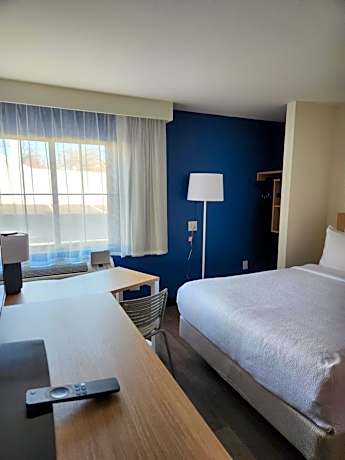 2 Queen Beds