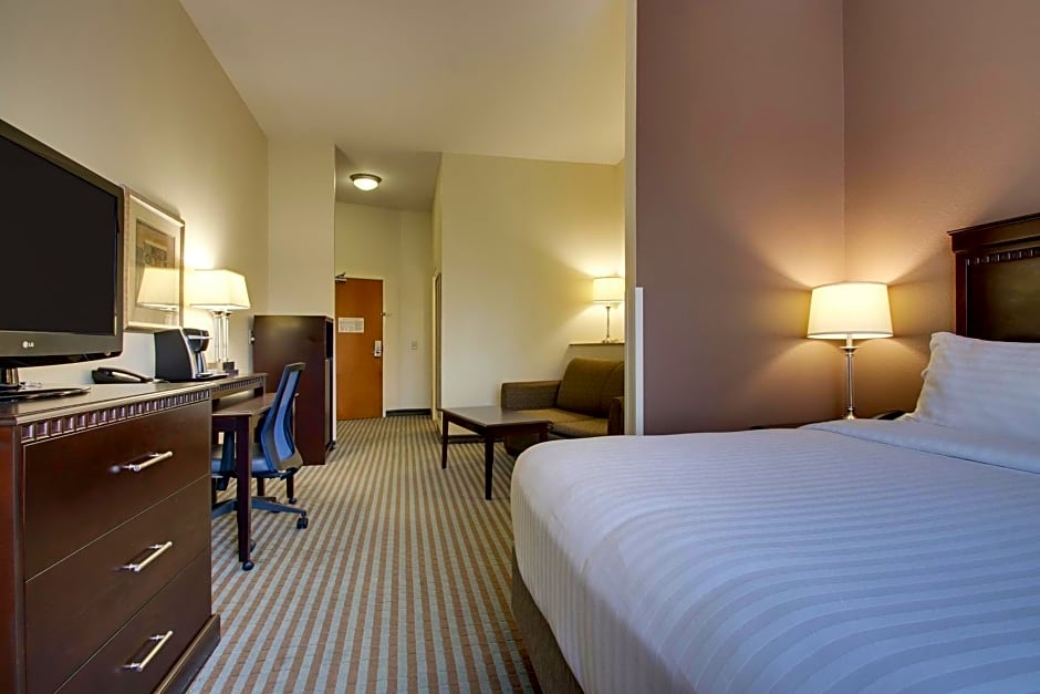 Holiday Inn Express Leland - Wilmington Area, an IHG Hotel