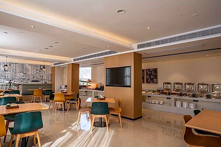 City Comfort Inn Wuzhou Cangwu County Bus Station