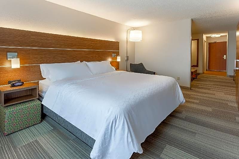 Holiday Inn Express Hotel & Suites Burlington